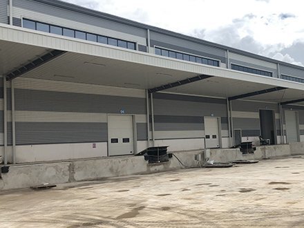 昆明某倉(cāng)庫(kù)用津雙達(dá)彩鋼落水管