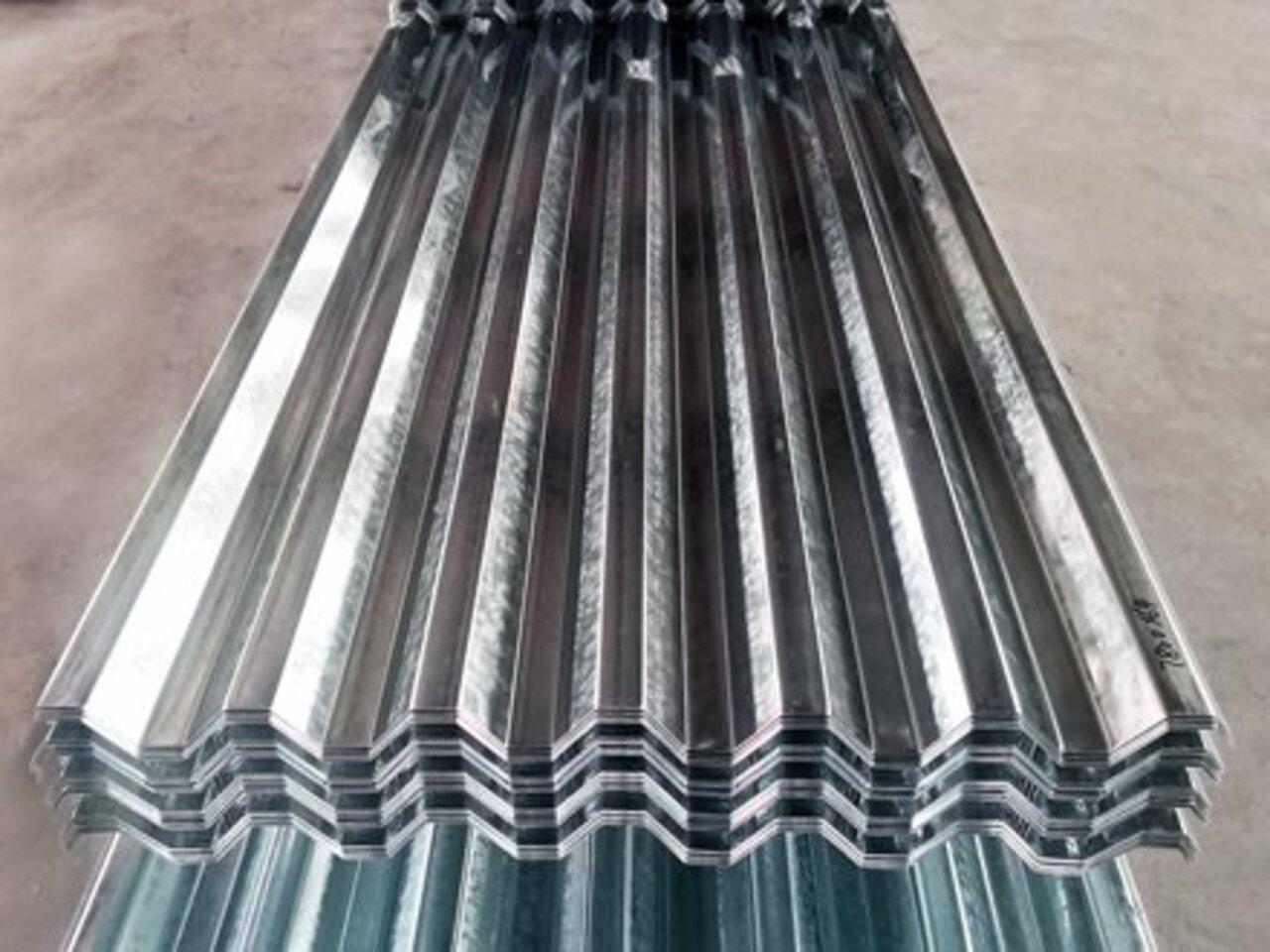 <b>750型壓型鋼板</b>